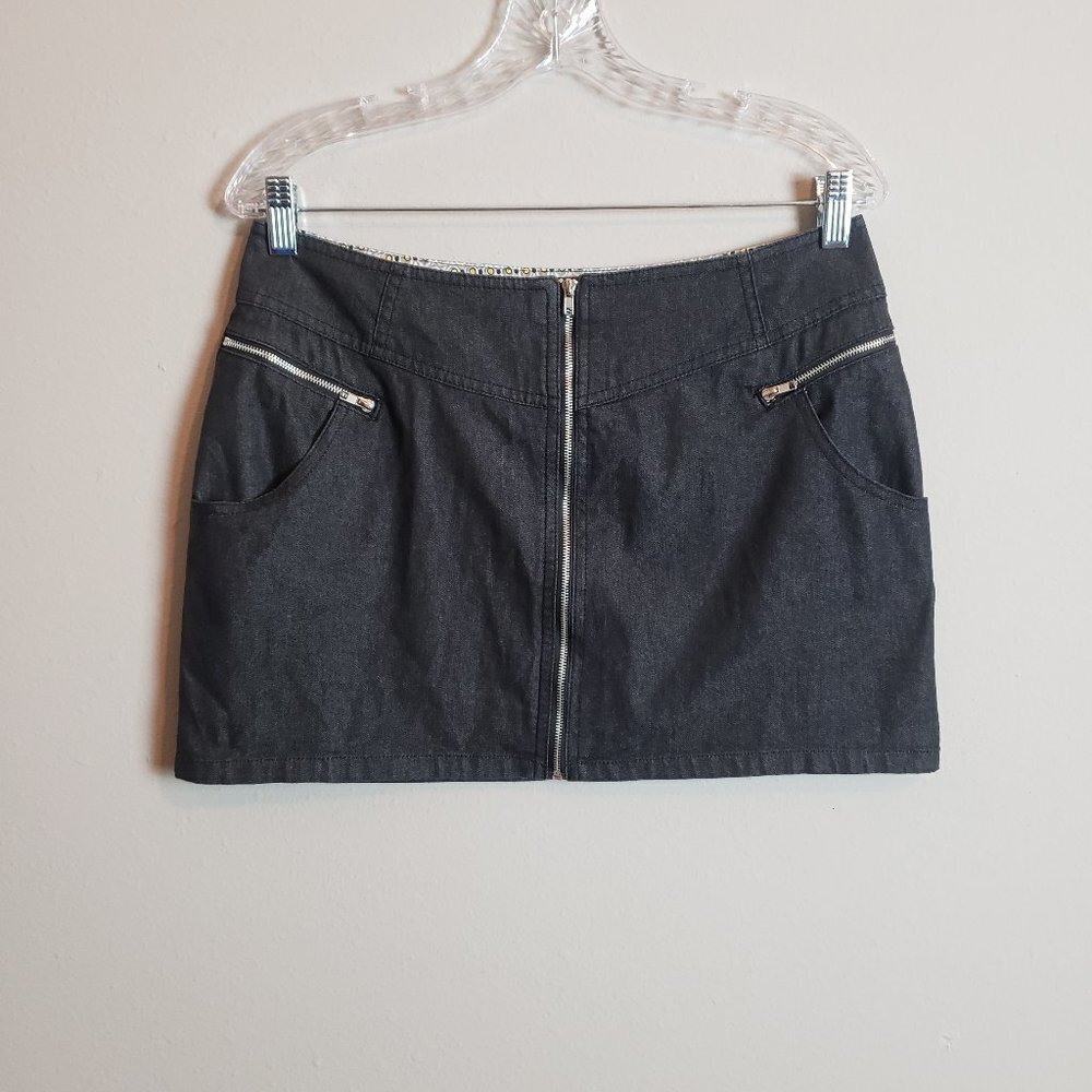 Flirtatious Dark Denim Zip Up Y2K Mini Length Skirt 11
